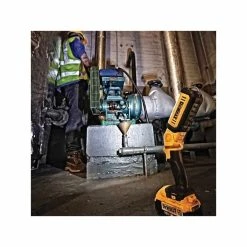 DEWALT Lampe LED Faisceau Large 18V XR - DCL050-XJ -BESSEY shop dewalt lampe led faisceau large 18v xr dcl050 xj 5