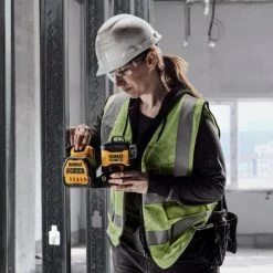 DEWALT Laser Multilignes Vert 3x360° XR 12V/18V - DCE089D1G18-QW -BESSEY shop dewalt laser multilignes vert 3x360 xr 12v18v dce089d1g18 qw 4