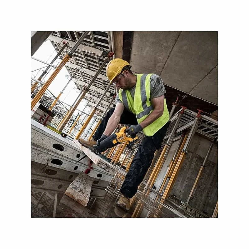 DEWALT Scie Sabre 54V XR FLEXVOLT - DCS388N Solo 2 DEWALT Scie Sabre 54V XR FLEXVOLT - DCS388N Solo – Image 2