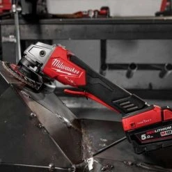 MILWAUKEE Meuleuse 125mm 18V 5Ah M18 OneFSAG125XPDB-502X - 4933478435 8 MILWAUKEE Meuleuse 125mm 18V 5Ah M18 OneFSAG125XPDB-502X - 4933478435 -BESSEY shop milwaukee meuleuse 125mm 18v 5ah m18 onefsag125xpdb 502x 4933478435 3