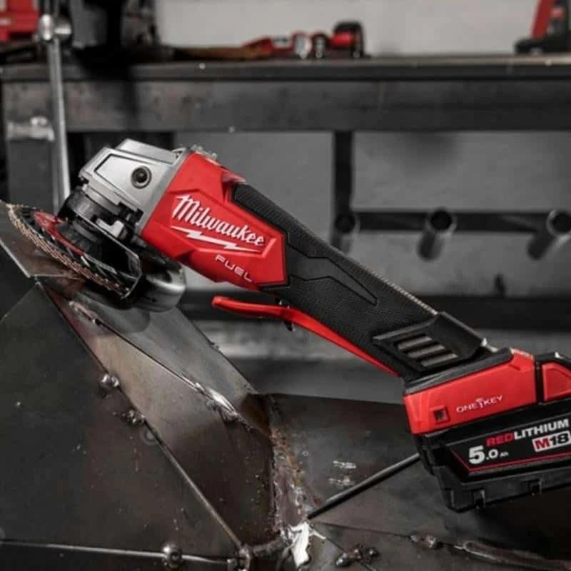 MILWAUKEE Meuleuse 125mm 18V 5Ah M18 OneFSAG125XPDB-502X - 4933478435 4 MILWAUKEE Meuleuse 125mm 18V 5Ah M18 OneFSAG125XPDB-502X - 4933478435 – Image 4