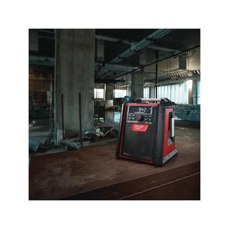 MILWAUKEE Radio Chargeur De Chantier M18 RC-0 - 4933446639 Solo 3 MILWAUKEE Radio Chargeur De Chantier M18 RC-0 - 4933446639 Solo – Image 3