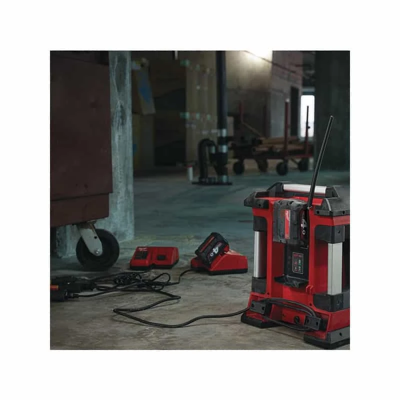 MILWAUKEE Radio Chargeur De Chantier M18 RC-0 - 4933446639 Solo 6 MILWAUKEE Radio Chargeur De Chantier M18 RC-0 - 4933446639 Solo – Image 6