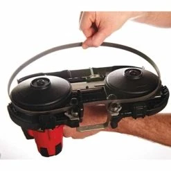 MILWAUKEE Scie à Ruban 41mm 12V 4Ah - M12 BS-402C - 4933441805 -BESSEY shop milwaukee scie a ruban 41mm 12v 4ah m12 bs 402c 4933441805 2