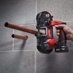 MILWAUKEE Scie à Ruban 41mm 12V 4Ah - M12 BS-402C - 4933441805 -BESSEY shop milwaukee scie a ruban 41mm 12v 4ah m12 bs 402c 4933441805 5