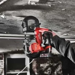 MILWAUKEE Scie à Ruban 64mm 12V Solo - M12FBS64-0X - 4933478440 -BESSEY shop milwaukee scie a ruban 64mm 12v solo m12fbs64 0x 4933478440 4