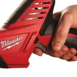 MILWAUKEE Scie Sabre 12V 2Ah - C12 HZ-202C - 4933441195 -BESSEY shop milwaukee scie sabre 12v 2ah c12 hz 202c 4933441195 2