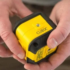 STANLEY Niveau Laser Croix Cubix Vert - STHT77499-1 -BESSEY shop stanley niveau laser croix cubix vert stht77499 1 3